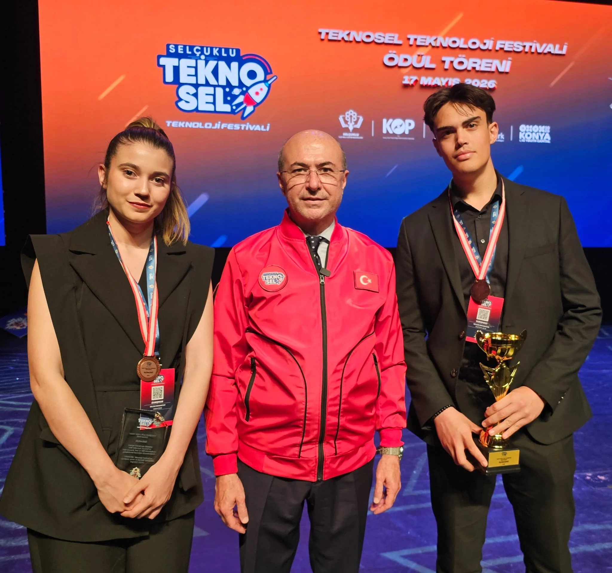 Fakültemiz Öğrencilerinden TEKNO-SEL Başarısı